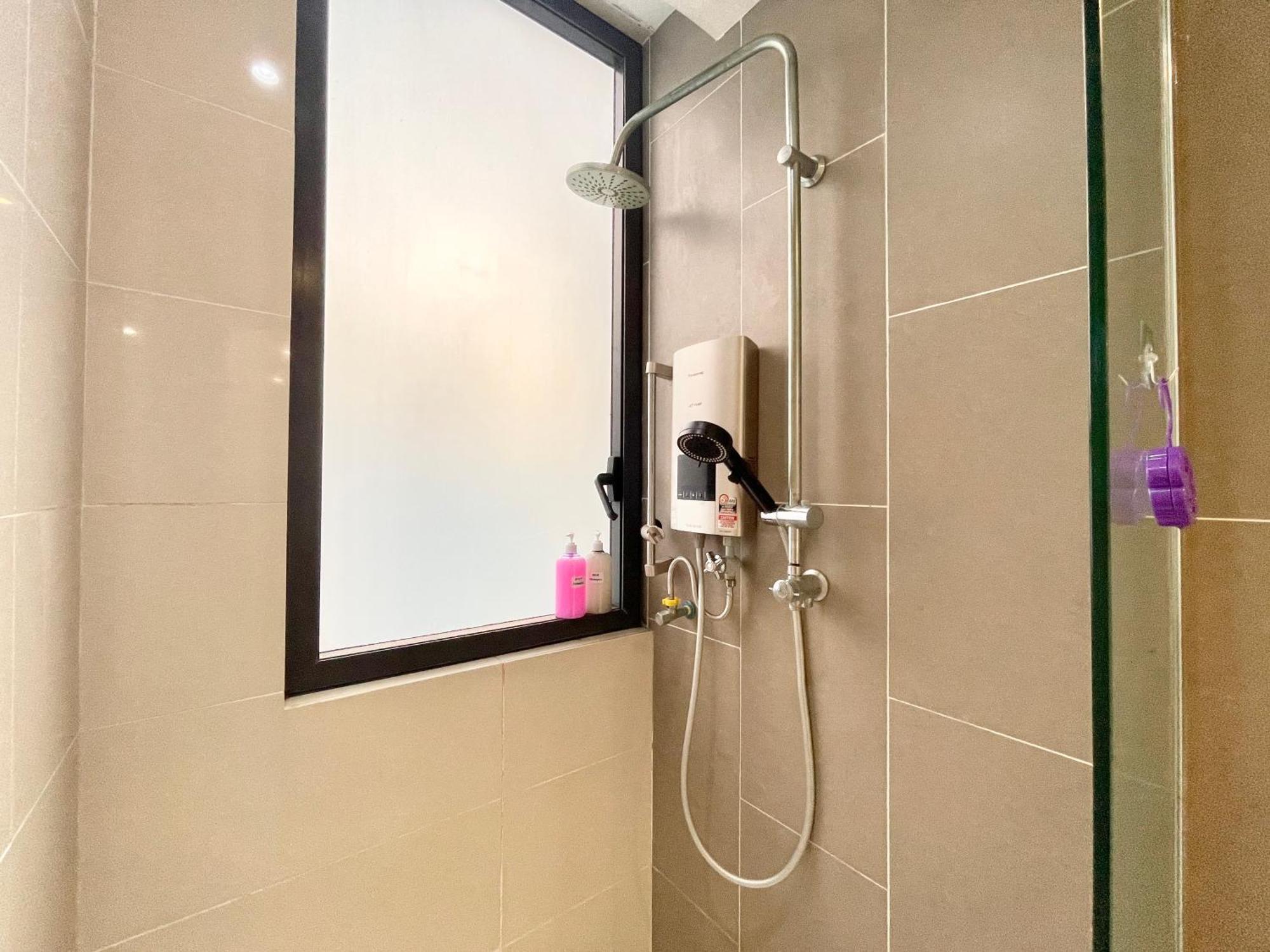 Kl Gateway 2b2b Cozy Apartment Kuala Lumpur